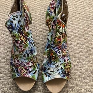 Finesse Multicolor Open-Toe Heels